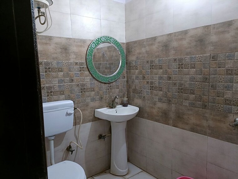 Bathroom, abcz-east-avenue 1 Bedroom 600 Sq.Ft. Apartment In Sector 73 Noida 10526121