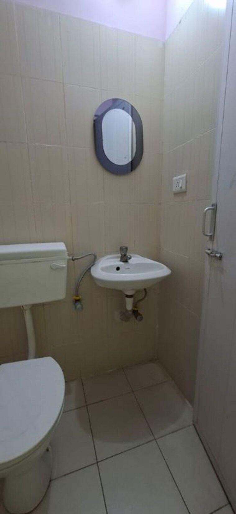 Bathroom, godrej-prakriti 2 Bedroom 930 Sq.Ft. Apartment In Bt Road Kolkata 10522022