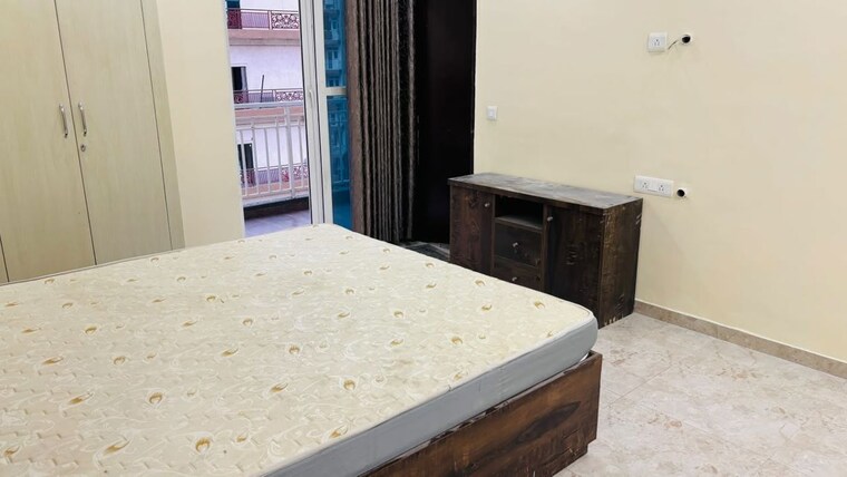 Bedroom, surya-aastha-greens 3 Bedroom 1735 Sq.Ft. Apartment In Sector 4 Greater Noida Greater Noida 10526145