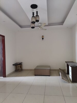 3 BHK Builder Floor For Rent in Sector 33