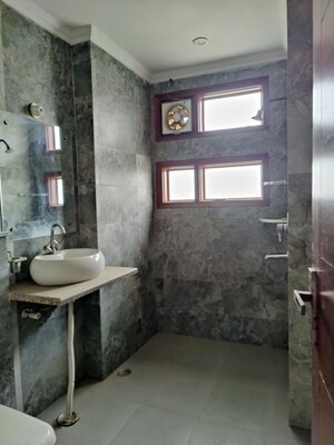 Bathroom in 3 BHK Builder Floor at Sector 33 – for Rent