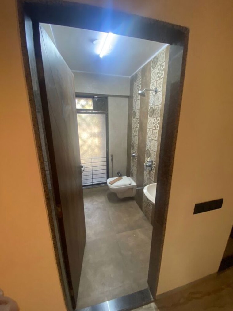 Bathroom, jb-shine 1 Bedroom 520 Sq.Ft. Apartment In Chembur Mumbai 10526155