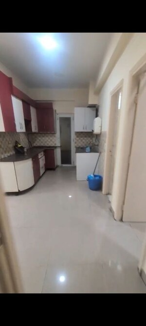 Staircase in 3.5 BHK Apartment at Gaur City 5th Avenue, Sector 4 Greater Noida – for Rent