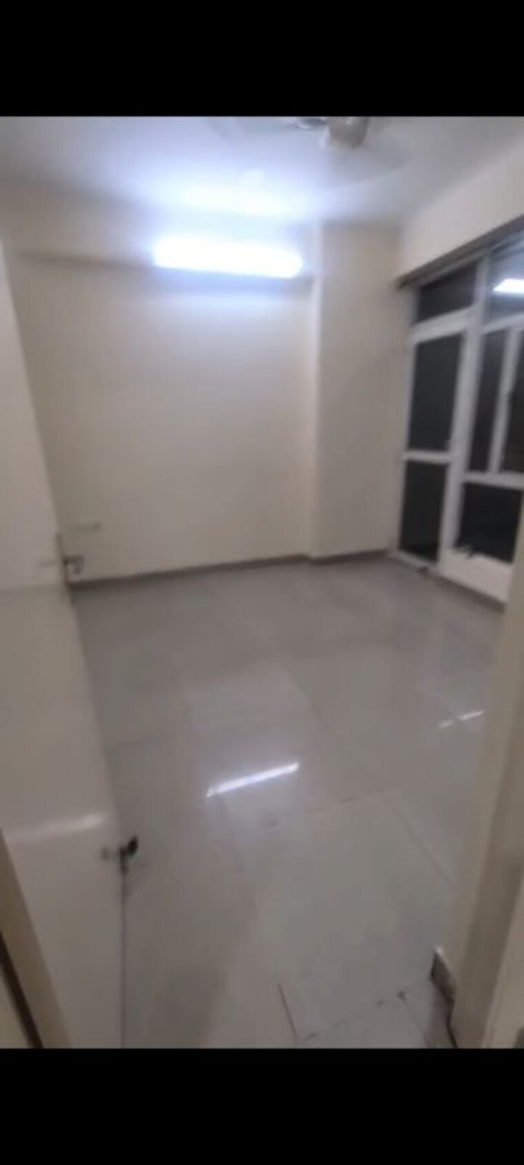 Room, gaur-city-5th-avenue 3.5 Bedroom 1470 Sq.Ft. Apartment In Sector 4 Greater Noida Greater Noida 10526164