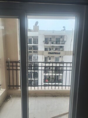 2 BHK Apartment For Rent in Ajnara Le Garden, Sector 16b Greater Noida