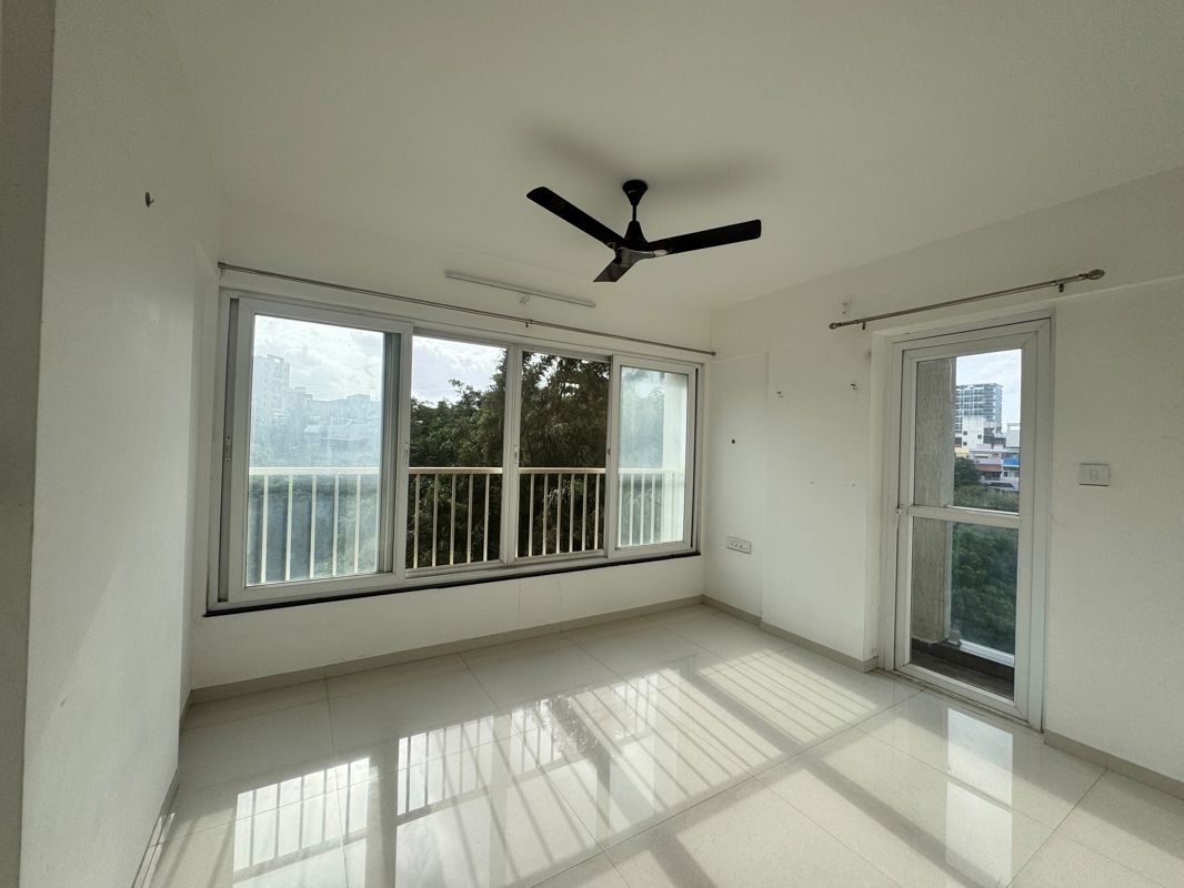 3 BHK 1064 Sq.Ft. Apartment in Legacy Aeon