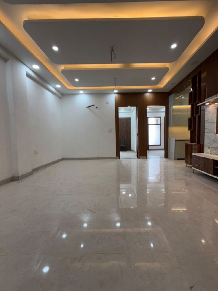 Room, jaipuria-heritage 4 Bedroom 180 Sq.Yd. Builder Floor In Shahpur Bamheta Ghaziabad 10526211