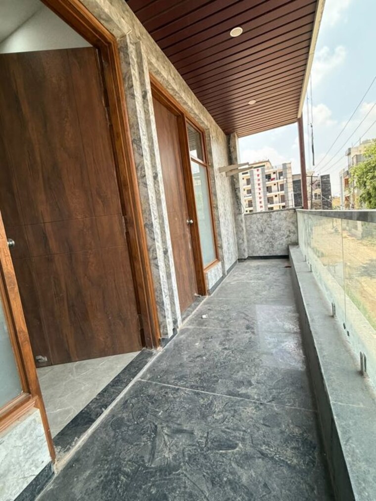Balcony, jaipuria-heritage 4 Bedroom 180 Sq.Yd. Builder Floor In Shahpur Bamheta Ghaziabad 10526211