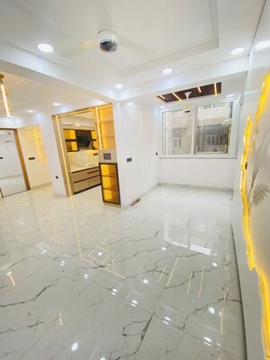 Team Area in 3 BHK Apartment at Dwarka – for Sale