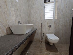 Bathroom in 1.5 BHK Apartment at Marathon Nexzone Zenith 2, New Panvel – for Sale