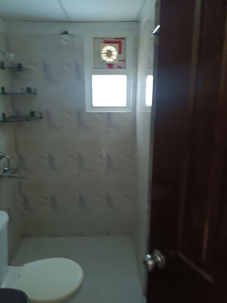 Bathroom, wall-rock-aishwaryam 2.5 Bedroom 1190 Sq.Ft. Apartment In Sector 16c Greater Noida Greater Noida 10526273