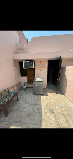 Team Area in 2 BHK Apartment at Sector 41 – for Sale