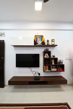 Furnished Amenities in 3 BHK Apartment at New Ranip – for Sale