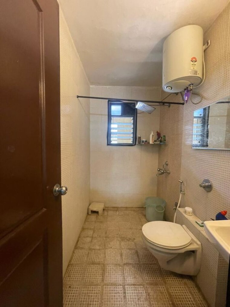 Bathroom, pimple nilakh 3 Bedroom 1500 Sq.Ft. Apartment In Pimple Nilakh Pune 10526301