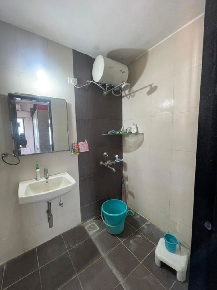 Bathroom, pimple nilakh 3 Bedroom 1500 Sq.Ft. Apartment In Pimple Nilakh Pune 10526301