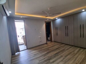 Room in 3 BHK Builder Floor at Rajouri Garden – for Rent
