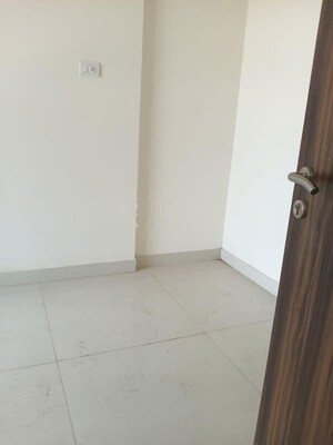 Room in 2 BHK Apartment at Bhartiya City Nikoo Homes 4, Thanisandra Main Road – for Rent