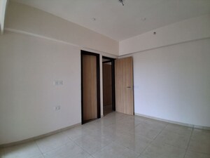 Room in 3 BHK Apartment at LnT Veridian, Powai – for Sale