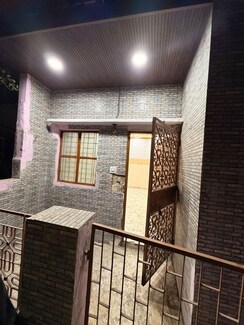 1 BHK Builder Floor For Rent in Rohini Sector 5
