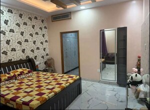 Bedroom in 3 BHK Apartment at Omaxe R2, Gomti Nagar – for Rent