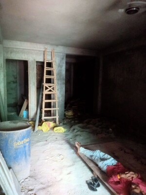 Parking in 3 BHK Builder Floor at Vasant Kunj Enclave – for Sale