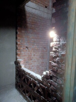 Parking in 3 BHK Builder Floor at Vasant Kunj Enclave – for Sale