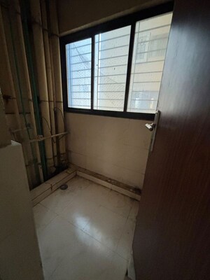 Room in 2 BHK Apartment at K Raheja Heights, Malad East – for Rent