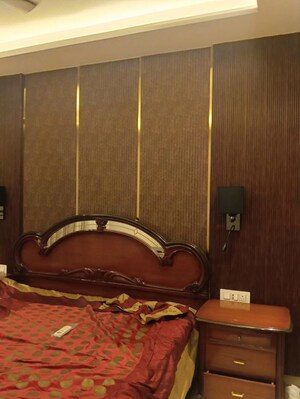 Furnished Amenities in 3 BHK Builder Floor at Naraina – for Rent