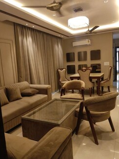 3 BHK Builder Floor For Rent in Naraina