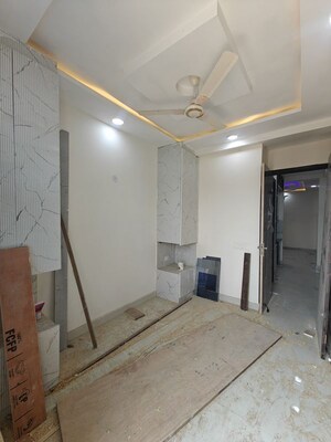Living Room in 1 BHK Builder Floor at Parthala Khanjarpur – for Rent