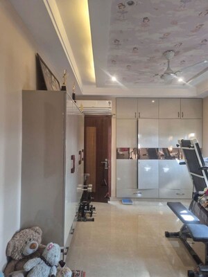 Living Room in 3 BHK Builder Floor at Sector 22 – for Rent