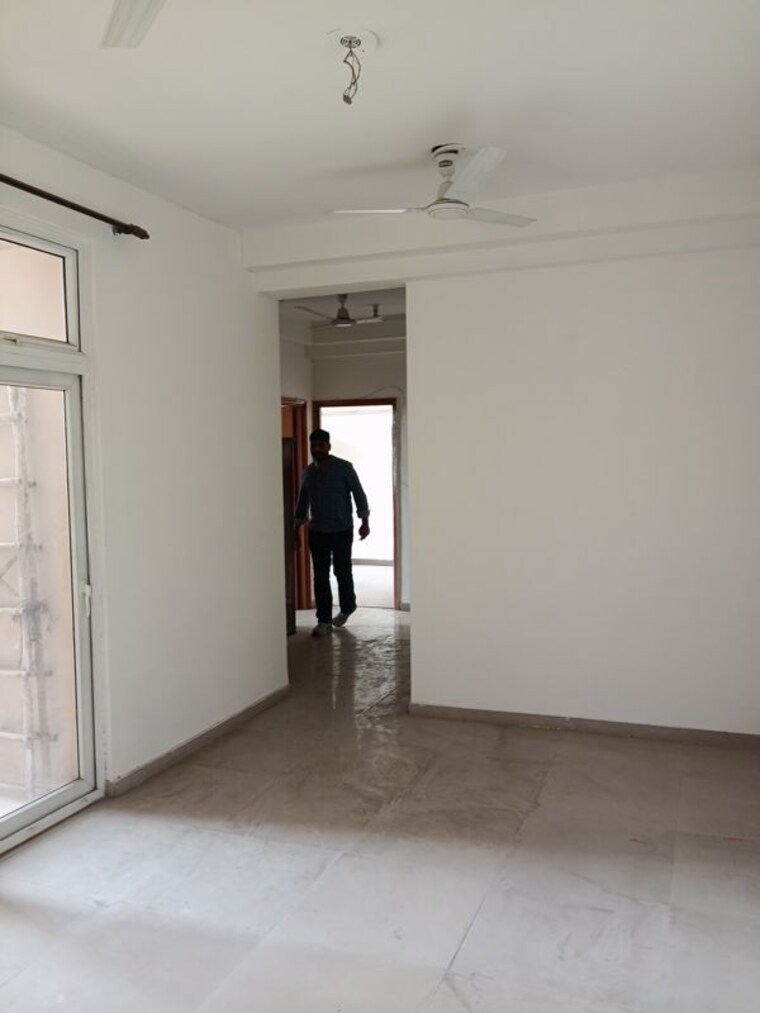 Room, mahagun-my-woods 2.5 Bedroom 1110 Sq.Ft. Apartment In Sector 16c Greater Noida Greater Noida 10526533