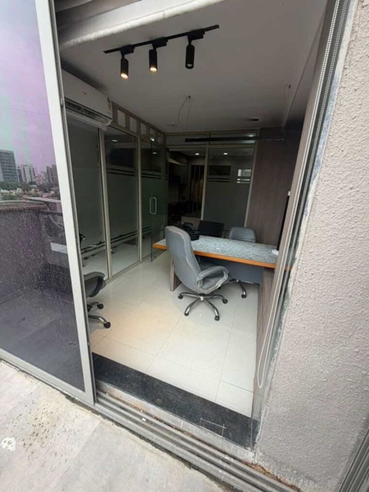 Balcony, ratnanjali-square Commercial Office Space 920 Sq.Ft. In Jodhpur Ahmedabad 10526524