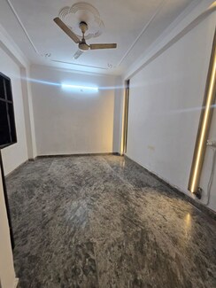 1 BHK Builder Floor For Rent in Saket