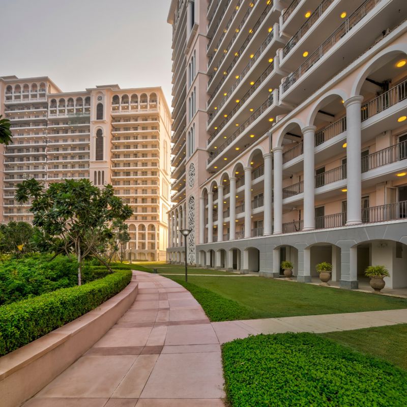 3 BHK 1930 Sq.Ft. Apartment in DLF The Skycourt