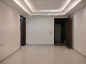 Room in 3 BHK Builder Floor at Chattarpur – for Rent