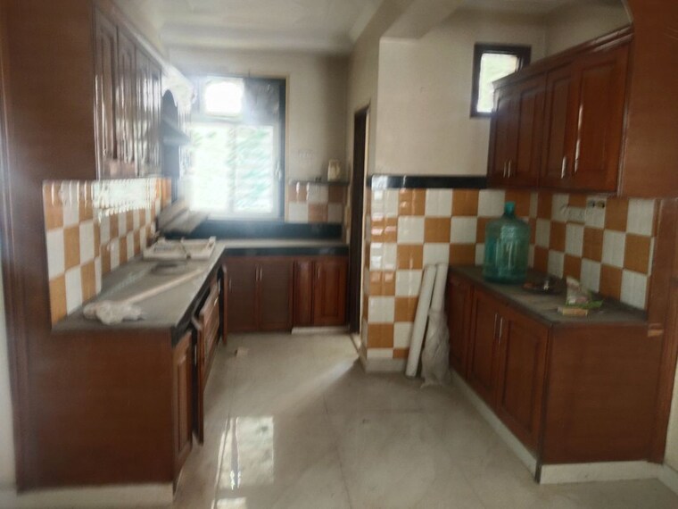 Kitchen, sector 46 3 Bedroom 1350 Sq.Ft. Apartment In Sector 46 Faridabad 10526555