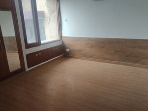 Room in 3 BHK Apartment at Sector 46 – for Rent