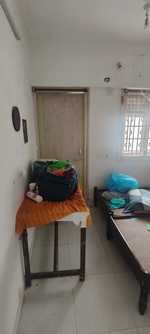 Team Area in 1 BHK Apartment at Vineeta Apartment Andheri, Andheri East – for Rent
