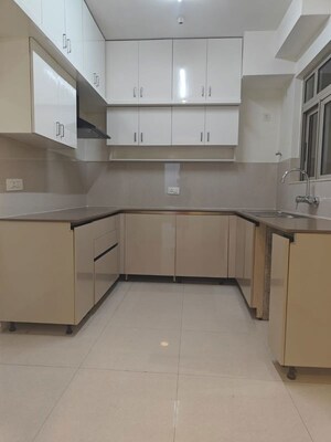 Kitchen in 3.5 BHK Apartment at Hirandahalli – for Rent