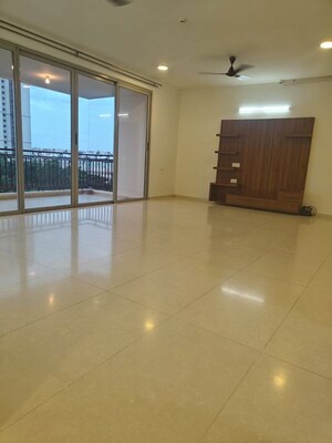 Room in 3.5 BHK Apartment at Hirandahalli – for Rent