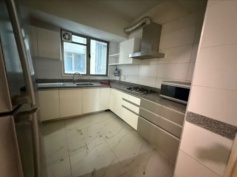 Kitchen, tata-primanti-executive-apartments 3 Bedroom 2190 Sq.Ft. Apartment In Sector 72 Gurgaon 10526600