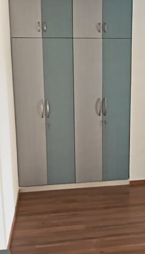 Room in 3 BHK Apartment at Acme Ozone, Manpada – for Rent