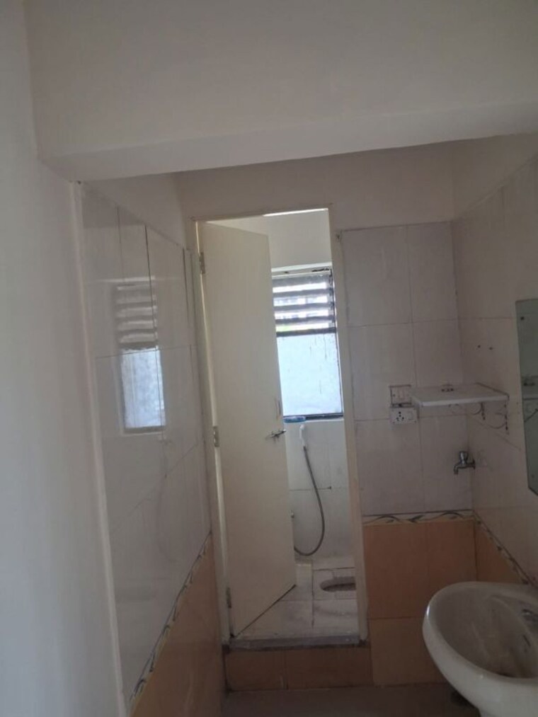 Bathroom, bhosari 2 Bedroom 750 Sq.Ft. Apartment In Bhosari Pune 10526624