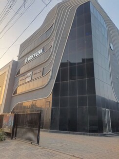Industrial Plot For Sale in Sector 82