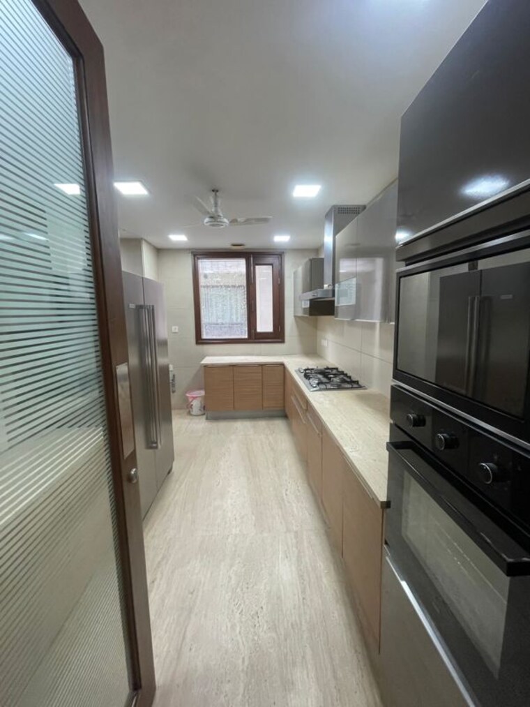 Kitchen, vasant vihar 4 Bedroom 400 Sq.Yd. Builder Floor In Vasant Vihar Delhi 10526629