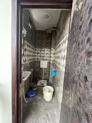 Bathroom in 2 BHK Apartment at Palm Residency Chhatarpur, Chattarpur – for Rent