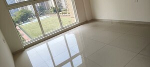Room in 3 BHK Apartment at Lodha Amara, Kolshet Road – for Sale