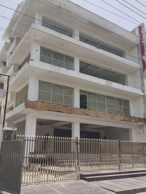  Showroom For Rent in Sector 122
