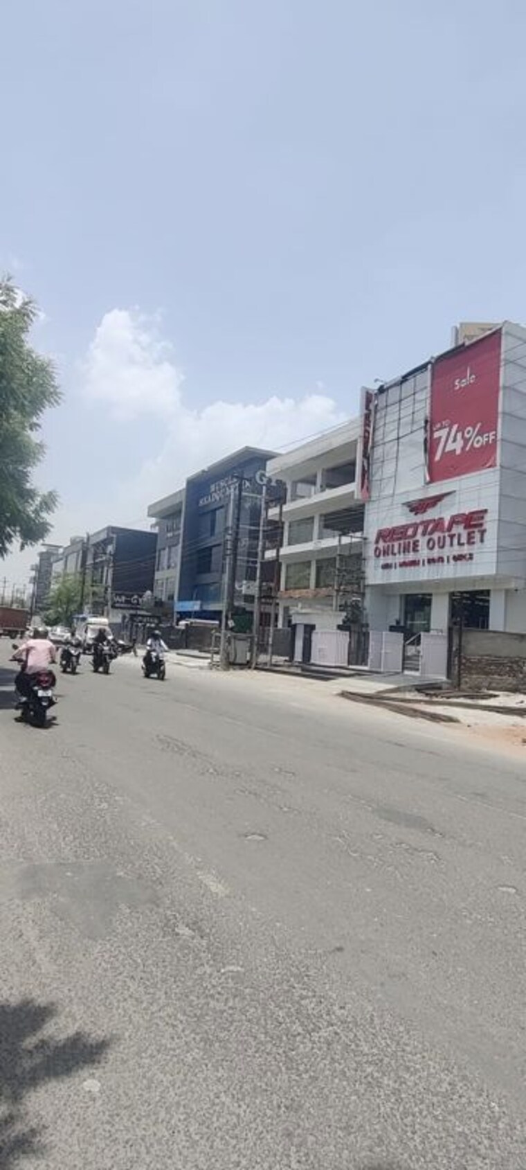 Exterior View, sector 122 Commercial Showroom 17500 Sq.Ft. In Sector 122 Noida 10526648